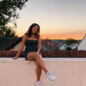 Meet your Posher, Julia